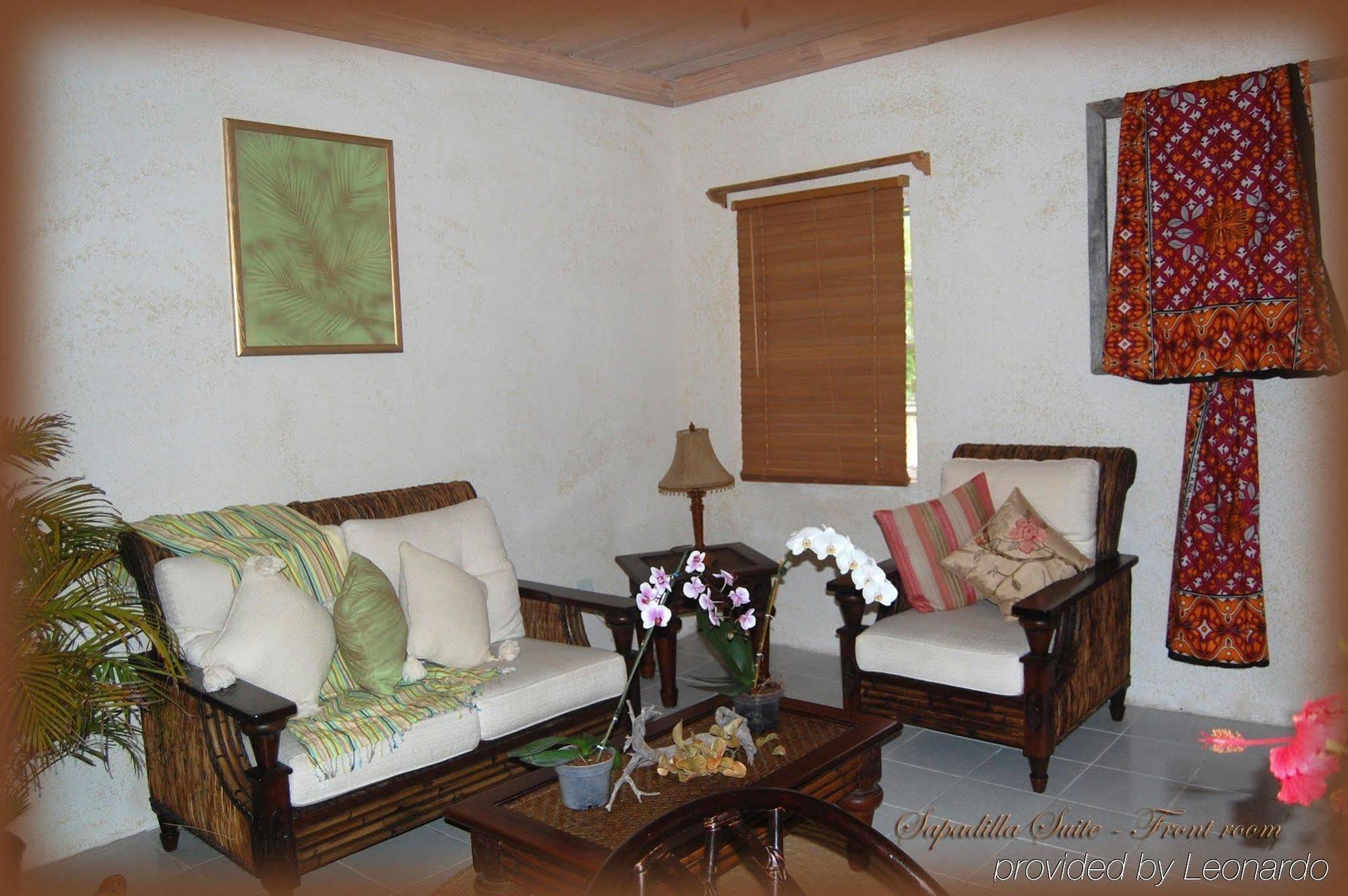 The Sugar Apple Lodging Dunmore Town Interior photo